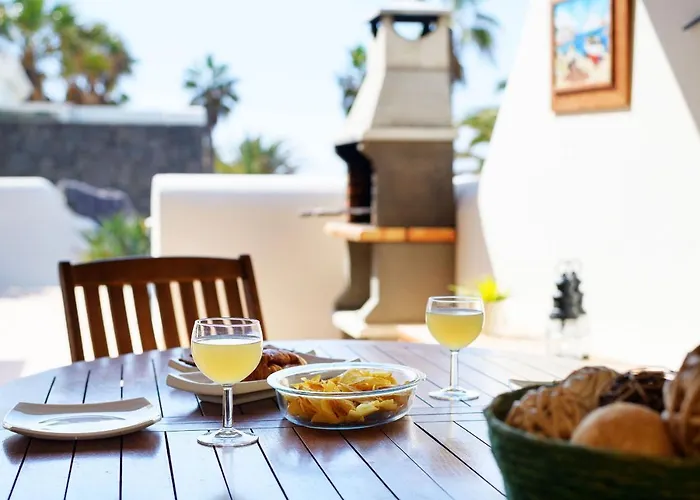 Semesterbostad Casa La Goleta, Volcan Y Mar Playa Blanca (Lanzarote)