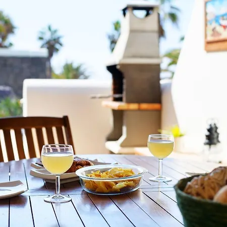 Holiday home Casa La Goleta, Volcan Y Mar Playa Blanca (Lanzarote)